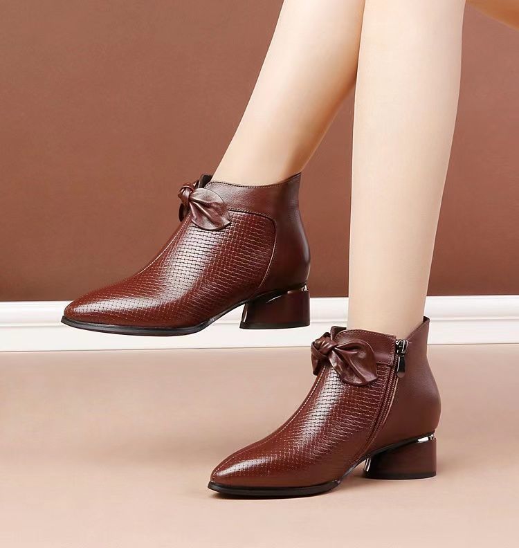 👠【35-40】2025 noi botine retro din piele cu talpă groasă--3922745